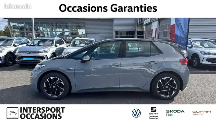 Volkswagen Id.3 2023 photo 2