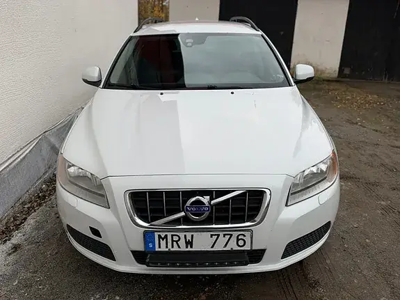 Volvo V70 2012 photo 3
