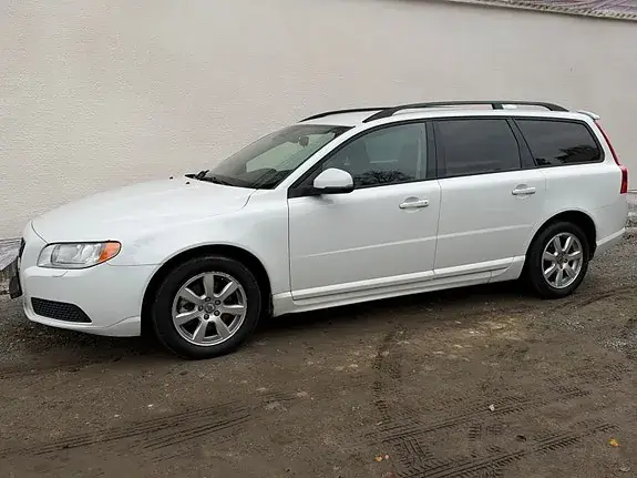 Volvo V70 2012 photo 4
