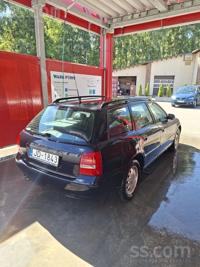 Audi A4 2000 photo 3