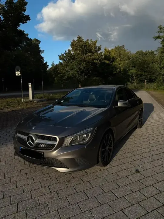 Mercedes-Benz Cla 200