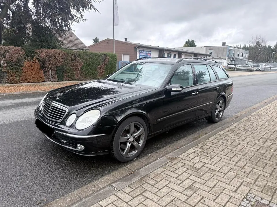 Mercedes-Benz E500