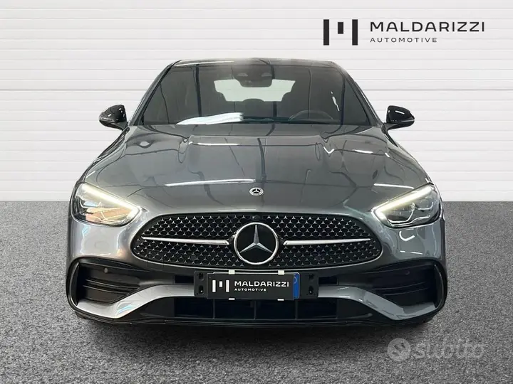 Mercedes-Benz C 300 2025 photo 2