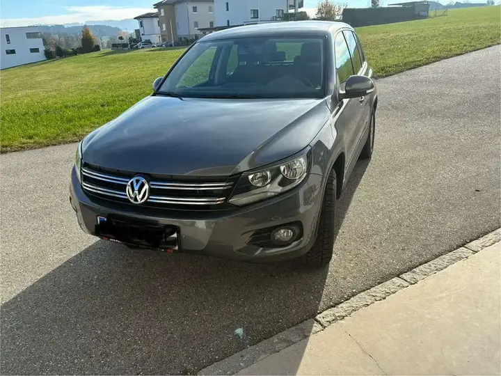 Volkswagen Tiguan 2012 photo 2