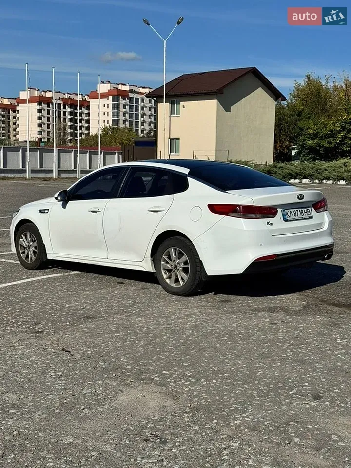Kia K5 2016 photo 3
