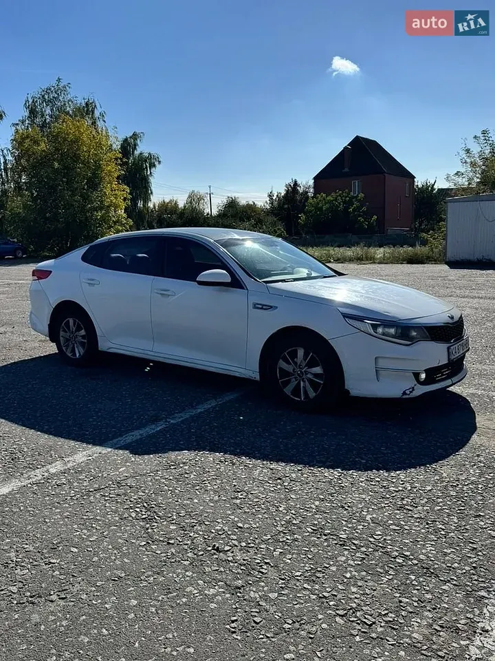 Kia K5 2016 photo 2