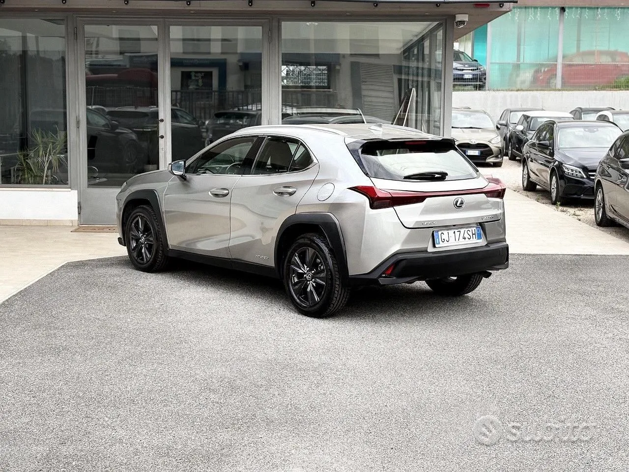 Lexus Ux 2022 photo 4
