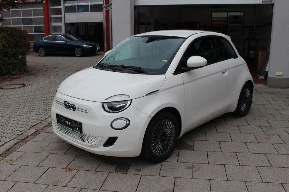 Fiat 500E