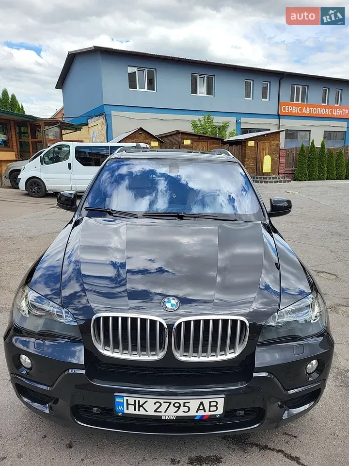 BMW X5 2009 photo 2