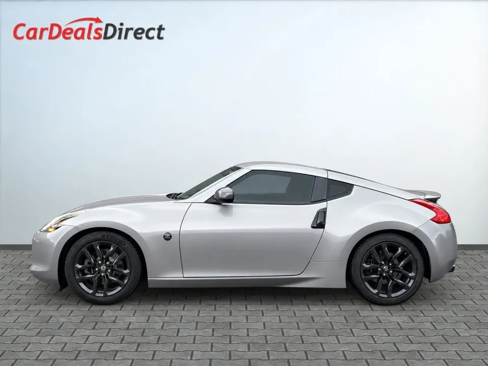 Nissan 370Z 2010 photo 3