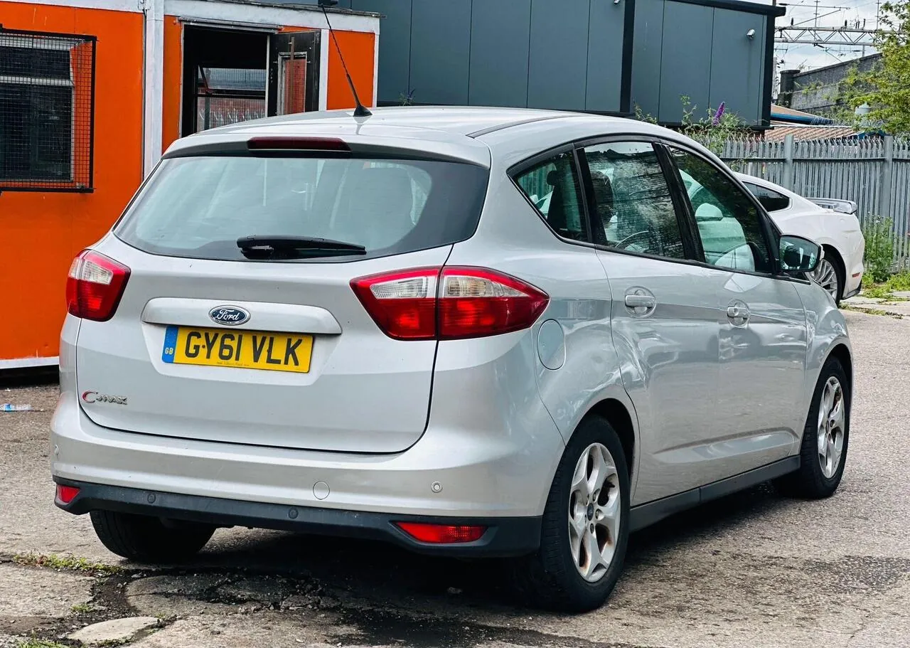 Ford C-Max 2011 photo 4