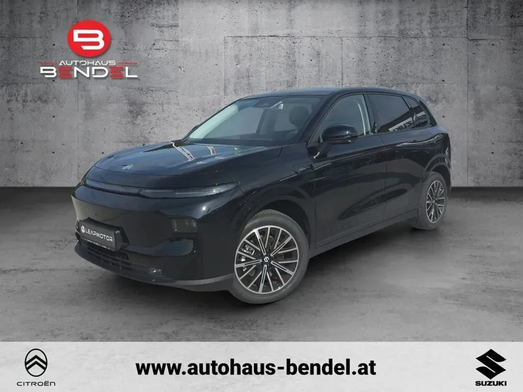 Leapmotor B10