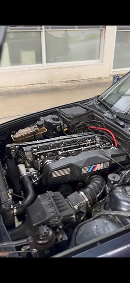 BMW 525I