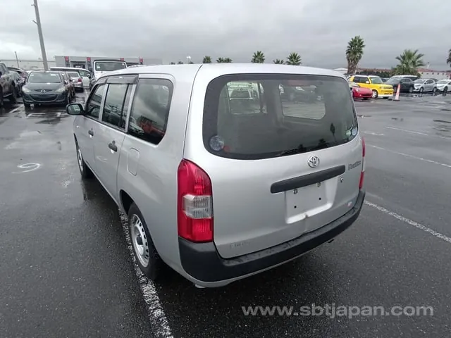 Toyota Probox Van 2017 photo 3
