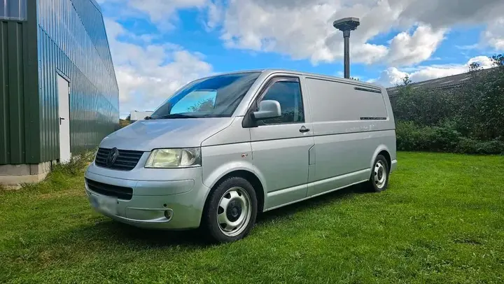 Volkswagen T5
