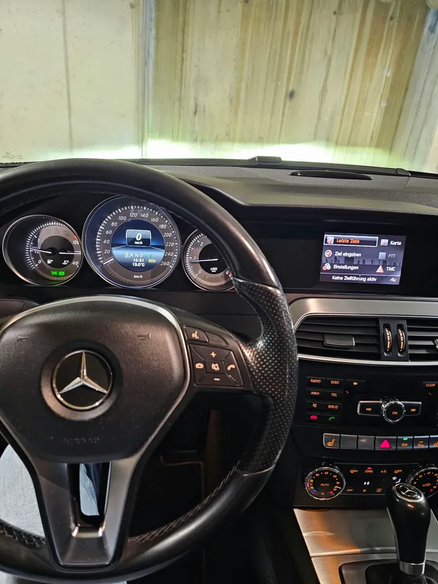 Mercedes-Benz C-Class 2013 photo 3