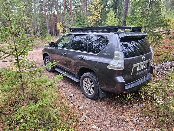 Toyota Land Cruiser 2012 photo 5