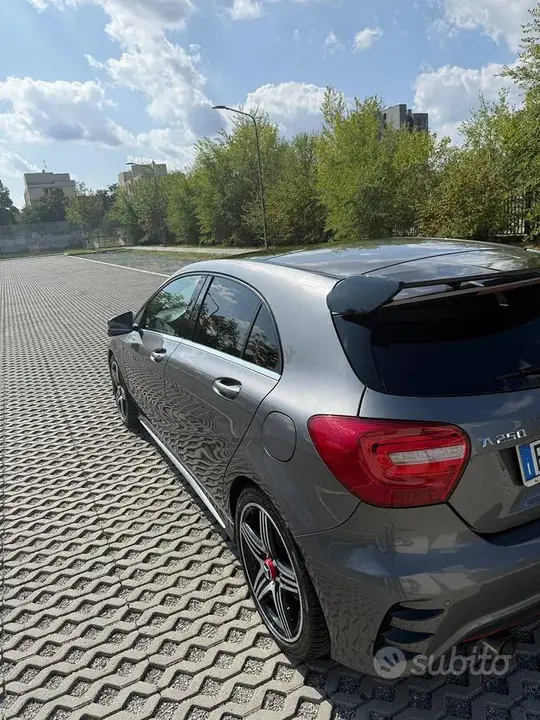 Mercedes-Benz A 2013 photo 2