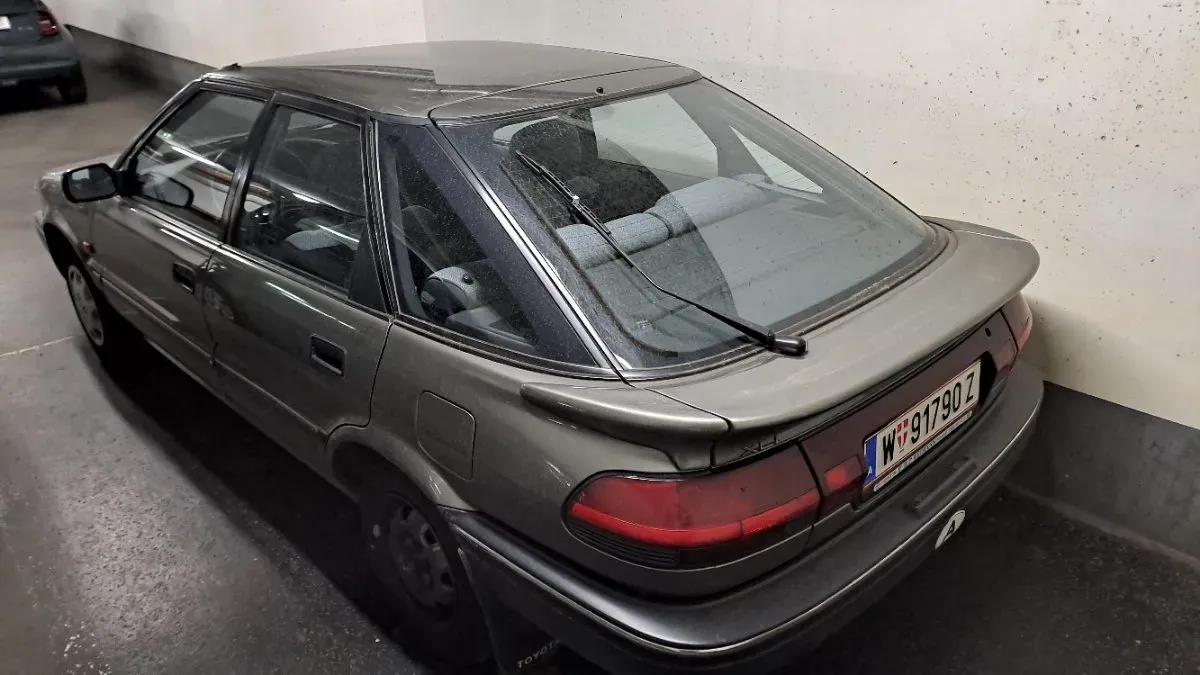 Toyota Corolla 1990 photo 2