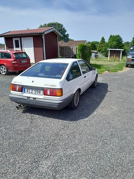 Toyota Corolla 1984 photo 3