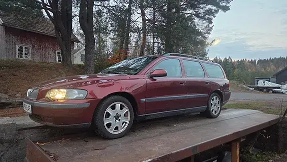Volvo V70 2000 photo 3