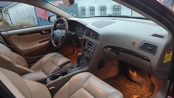 Volvo V70 2000 photo 4