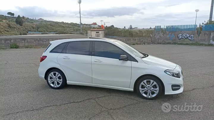 Mercedes-Benz B-Class 2018 photo 4