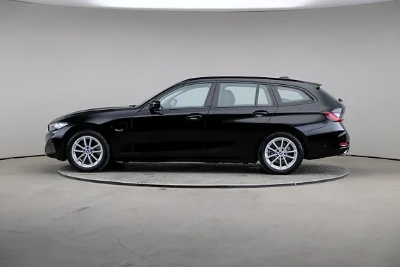 BMW 330E 2023 photo 4
