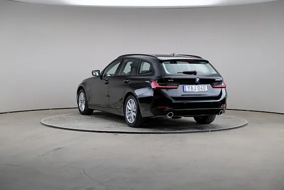 BMW 330E 2023 photo 2