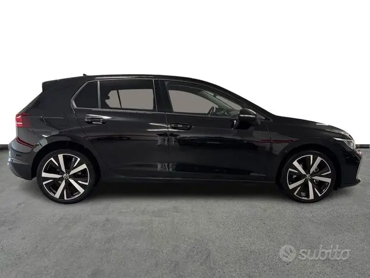 Volkswagen Golf 2024 photo 3