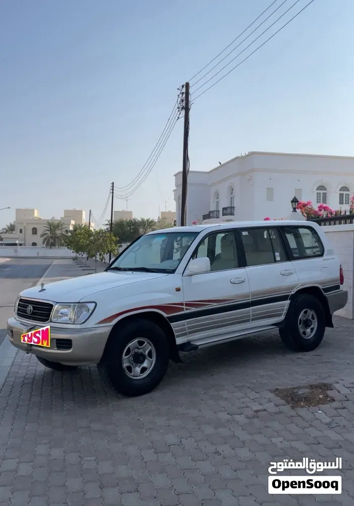 Toyota Land Cruiser 2000 photo 2