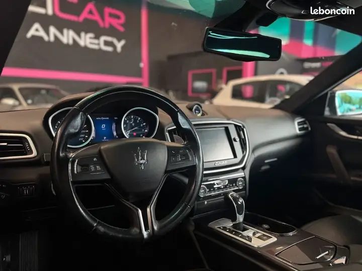 Maserati Ghibli 2015 photo 2