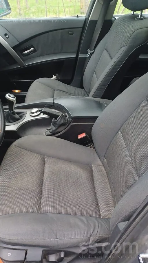 BMW 525 2004 photo 2