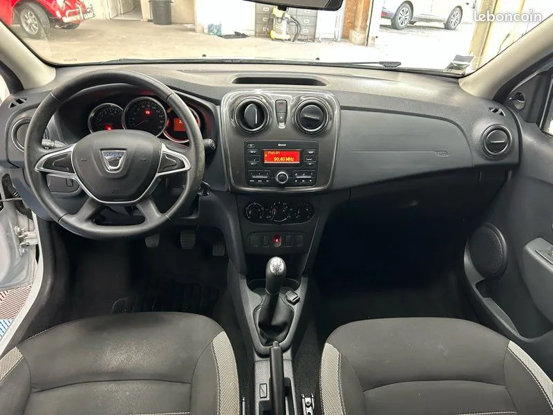 Dacia Sandero 2018 photo 3