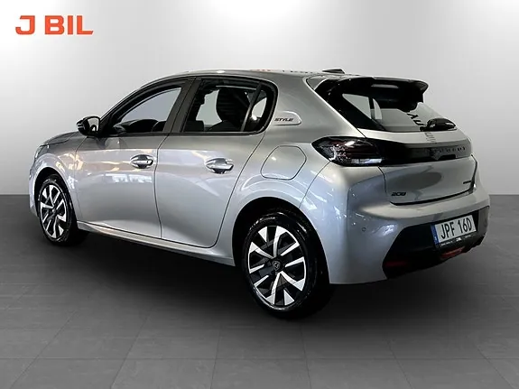 Peugeot 208 2025 photo 3