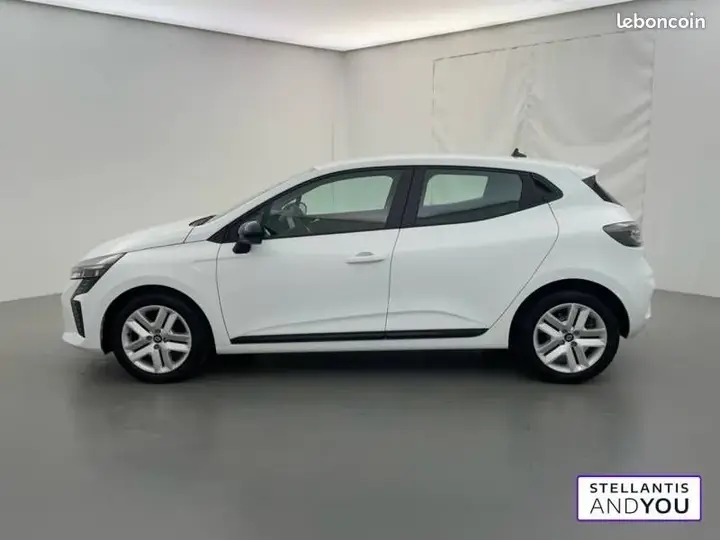 Renault Clio 2024 photo 2