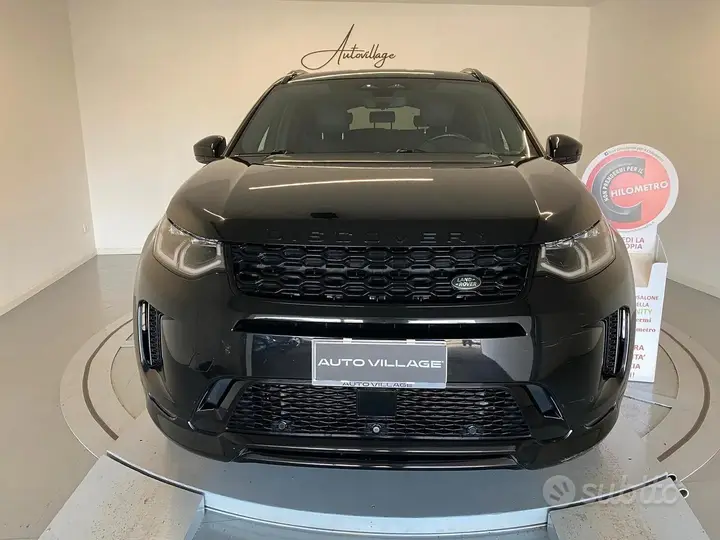 Land Rover Discovery Sport 2021 photo 2