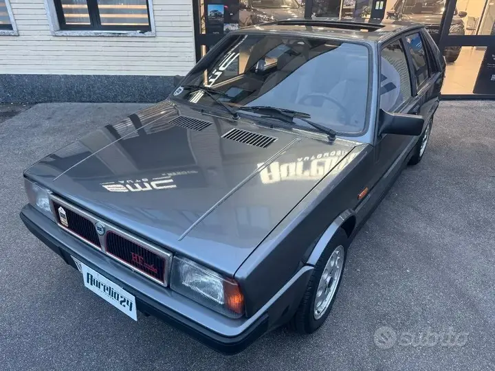 Lancia Delta 1988 photo 2