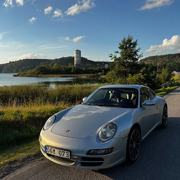 Porsche 911 Carrera