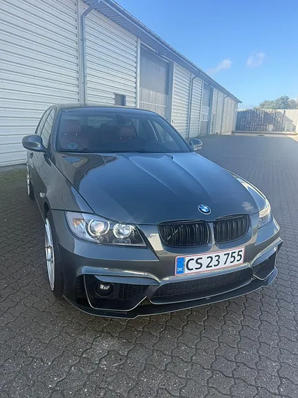 BMW 320I 2009 photo 2