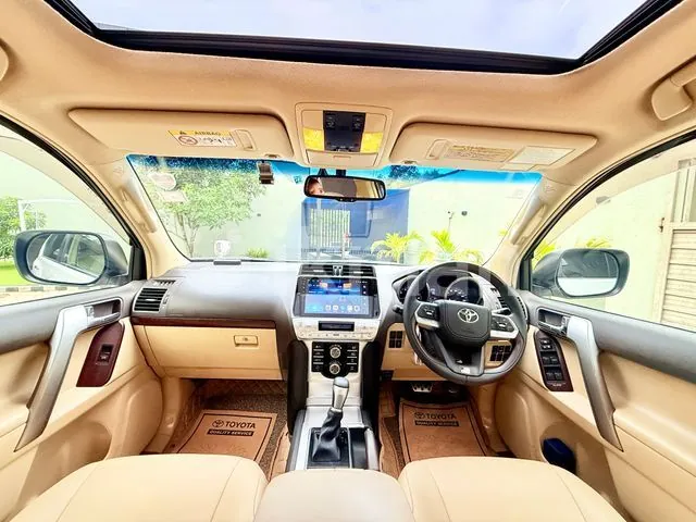 Toyota Land Cruiser Prado 2015 photo 5