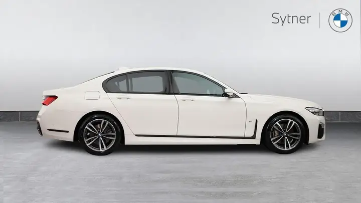 BMW 7 Series 2022 photo 3