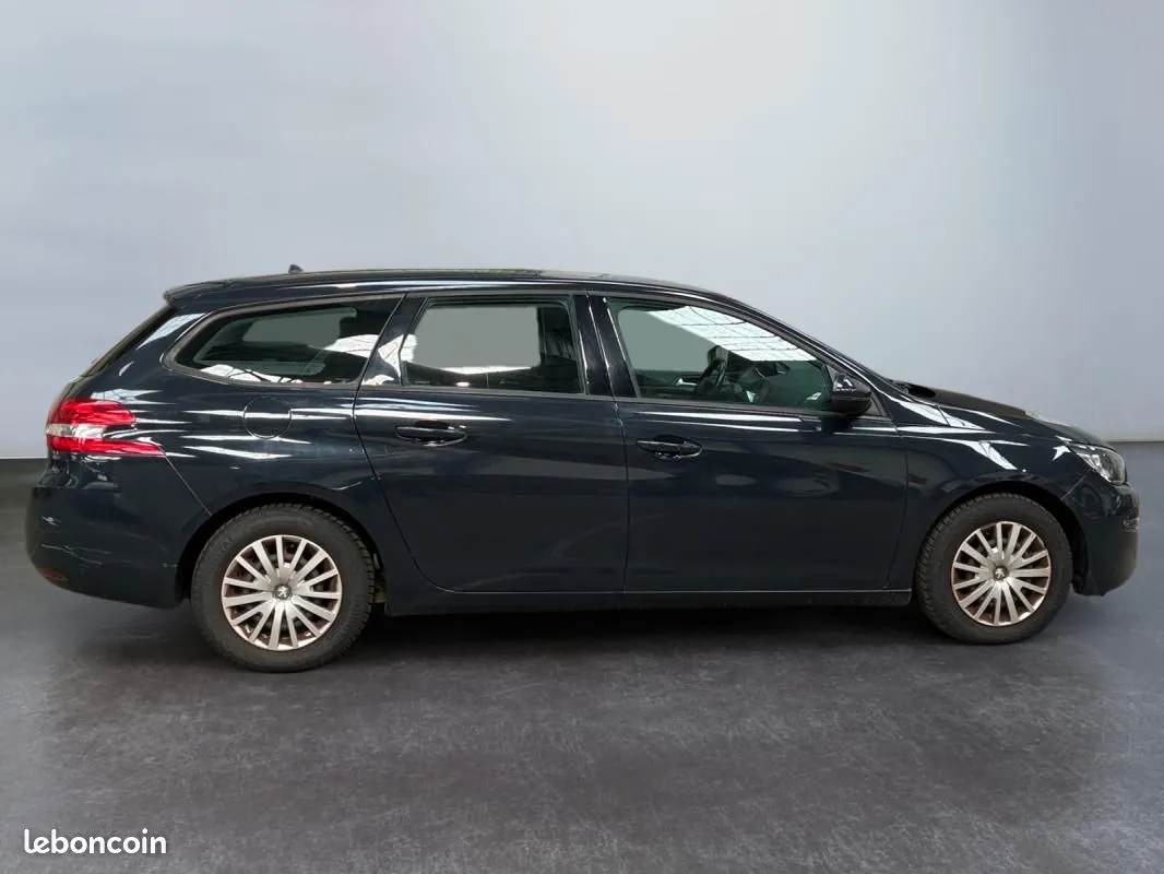 Peugeot 308 2015 photo 5