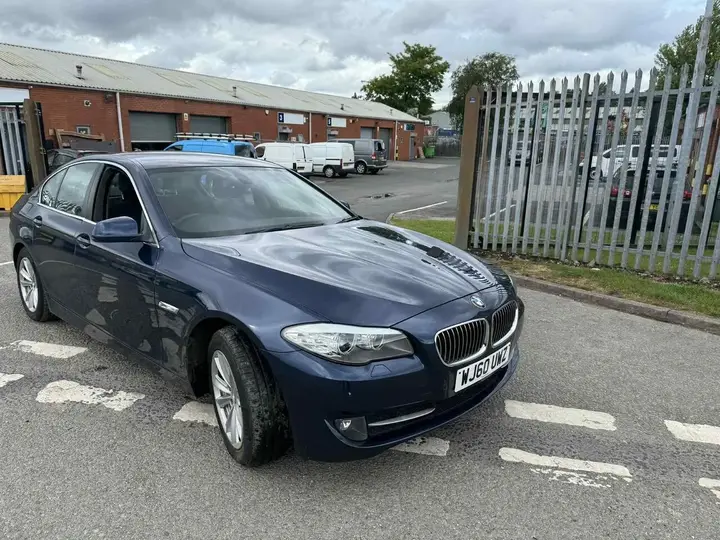 BMW 5 Series 2010 photo 4