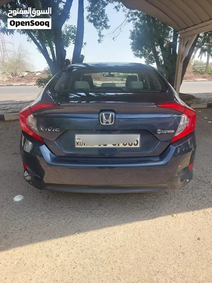 Honda Civic 2021 photo 2