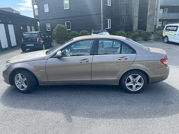 Mercedes-Benz 180 2008 photo 2
