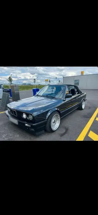 BMW E30