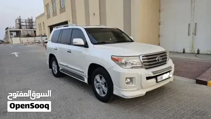 Toyota Land Cruiser 2013 photo 3