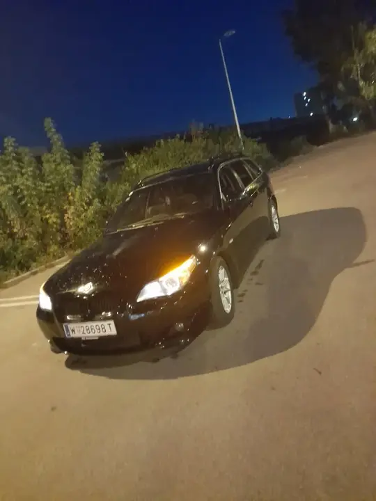 BMW 5 Series 2005 photo 2