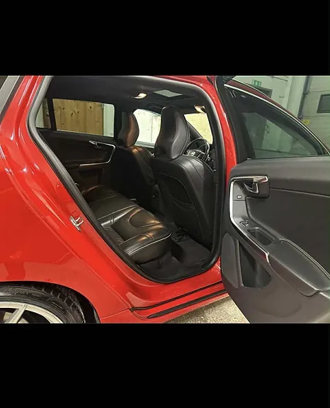 Volvo V60 2014 photo 2